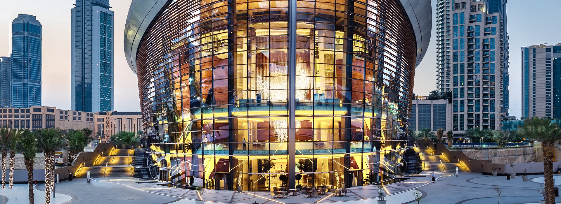 Die Dubai Opera ist eines der kulturellen und architektonischen Wahrzeichen Dubai's, welche mit Wilo-Lösungen ausgestattet ist. die-dubai-opera-ist-eines-der-kulturellen-und-architektonischen-wahrzeichen-dubai-welche-mit-wilo-loesungen-ausgestattet-ist
