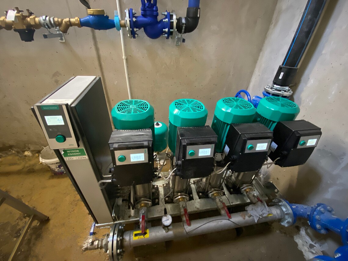 Zestaw pompowy Wilo do obsługi instalacji wody bytowej SiBoost Smart 4HELIX VE1006