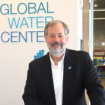 Dean Amhaus, Vorsitzender dean-amhaus-ist-der-vorsitzende-des-the-water-council-in-milwaukee-in-dem-auch-svenja-ahlburg-von-wilo-sitzt