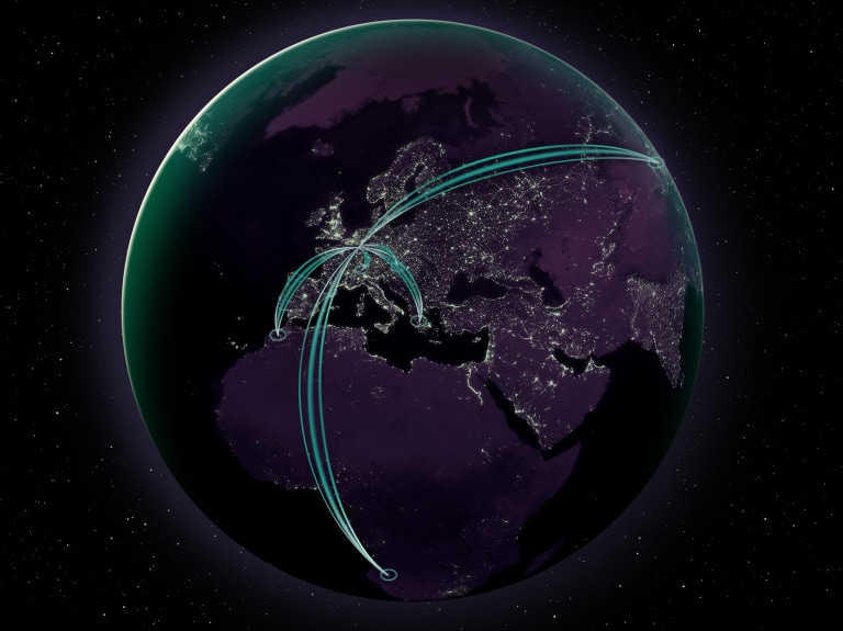 Detaillierte Darstellung der Erde nachts aus der Satellitenperspektive.