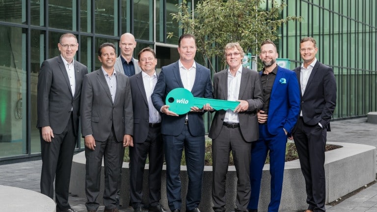 Key Handover at Smart Factory at the WiloPark Dortmund production site
