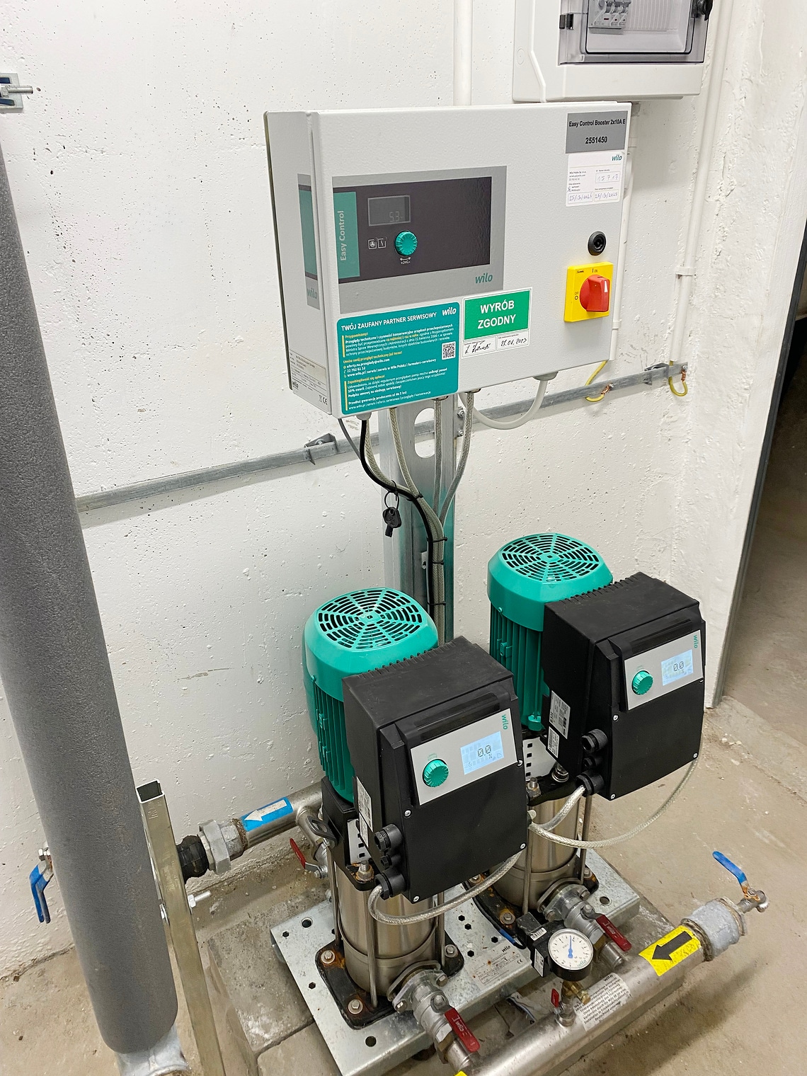 Zestaw pompowy Wilo COR-2 Helix VE 604 ECe do instalacji wody bytowejw budynku wielorodzinnym w Lublinie