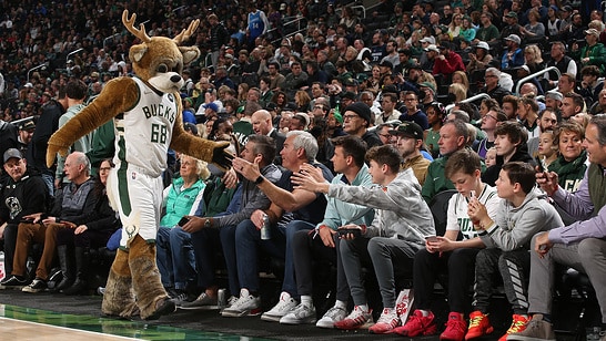 Bango from the Milwaukee Bucks cheering for the team