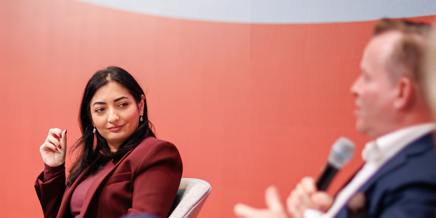 Paneldiskussion mit Reem Alabali Radovan, Bundesministerin für wirtschaftliche Zusammenarbeit und Entwicklung, Debra Mallowah, Head of Africa bei Bayer Crop Science, sowie Christiane Laibach, Mitglied des Vorstands der KfW BankengruppeAustausch mit Ajay Banga, Präsident der Weltbank
