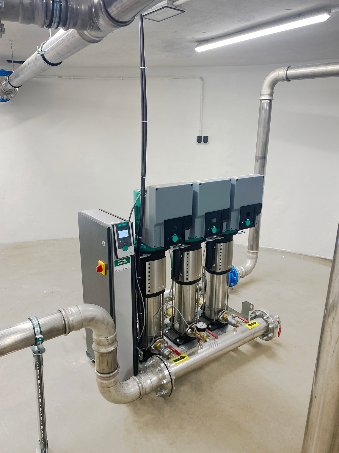 Zestaw pompowy na cele bytowe Wilo-SiBoost Smart 3 HELIX VE1605 w Szpitalu Specjalistycznym w Bytomiu