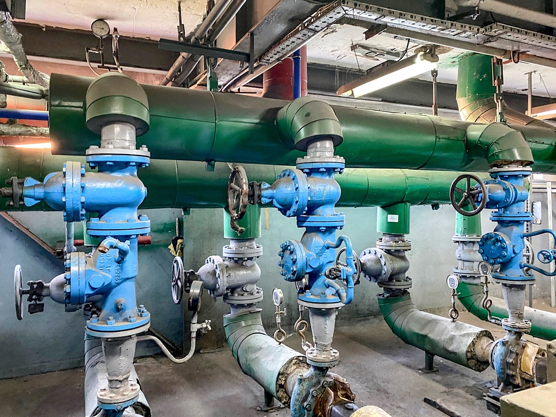 Kolektory pomp sieciowych przed modernizacją Ciepłowni Sierpc