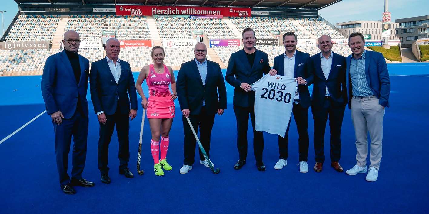 As part of the ground-breaking ceremony for the National Hockey Training Centre in Mönchengladbach, Wilo and the German Hockey Association signed a multi-year cooperation agreement. Oliver Hermes, President & Global CEO of the Wilo Group (4th from right): “This collaboration is a clear expression of our strategic alignment with strong global partnerships and specifically takes into account our global set-up.”